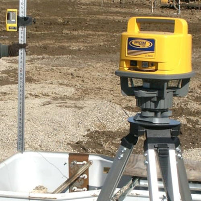 Spectra Precision Self-Leveling Laser Level with Receiver, C70 Rod Clamp, Alkaline Batteries, and Carry Case - LL500