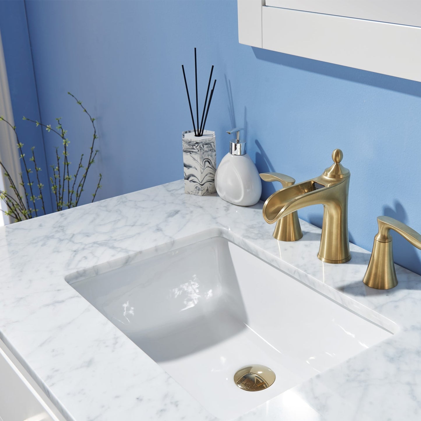 Altair Designs 36" single vanity with top - 531036-WH-CA-NM