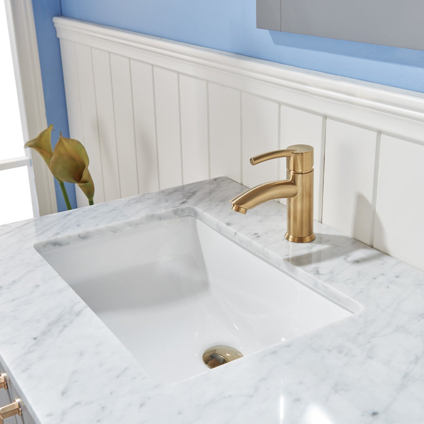 Altair Designs 36" single vanity with top - 541036-WH-CA-NM
