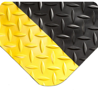 Wearwell Diamond-Plate SpongeCote UltraSoft Mat, 10' Length x 5' Width x 15/16" Thick, Black/Yellow - 414.1516x5x10BYL