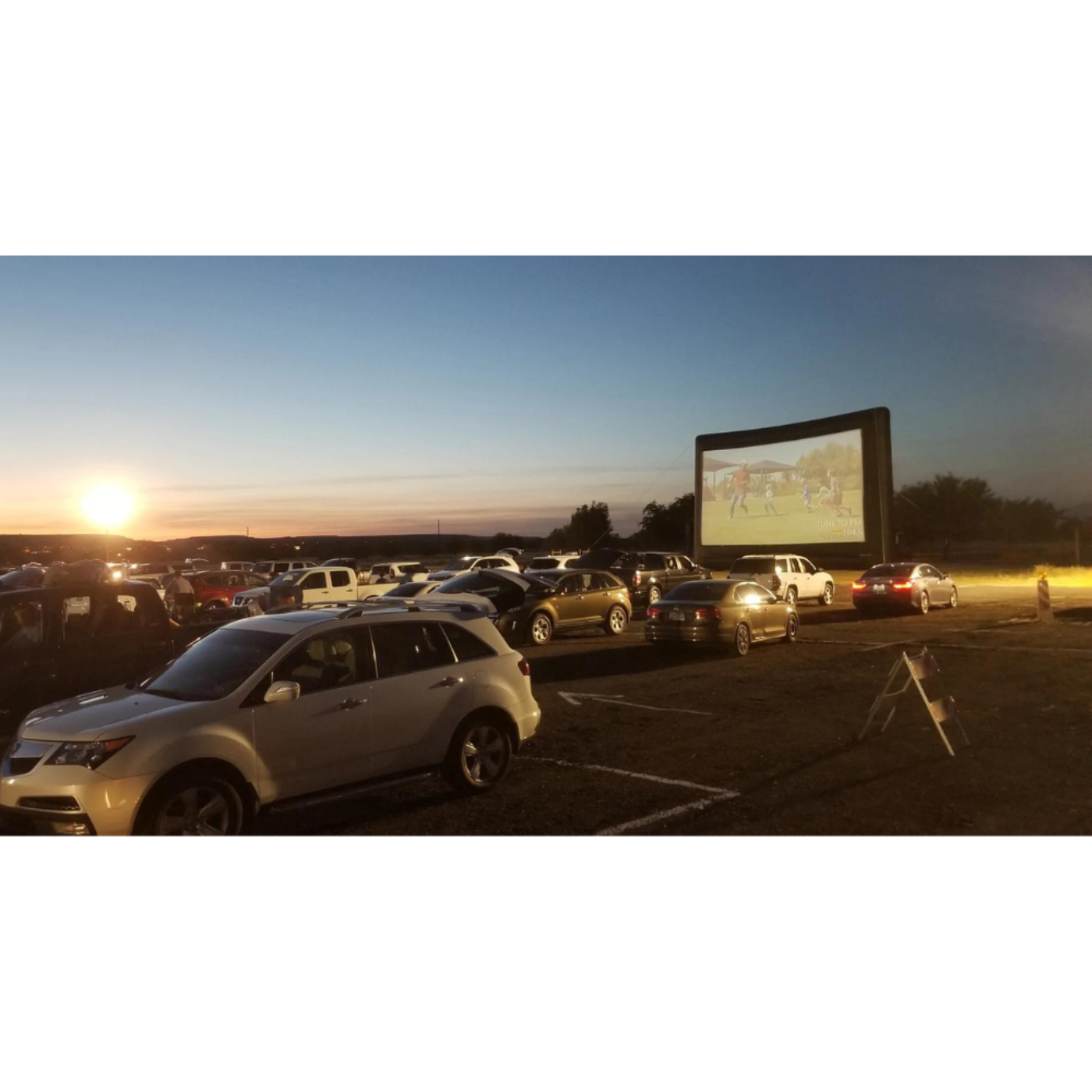 Open Air Cinema Elite Outdoor Movie Screen Kit - E-25