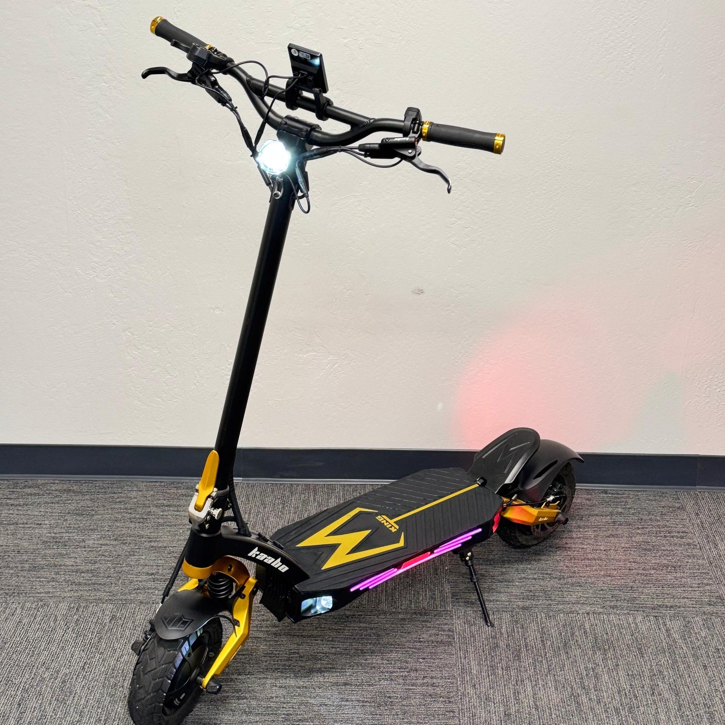 KAabo Mantis King GT (Certified pre-owned, less than 50 miles ) - R-KMTS-KGT0-GA