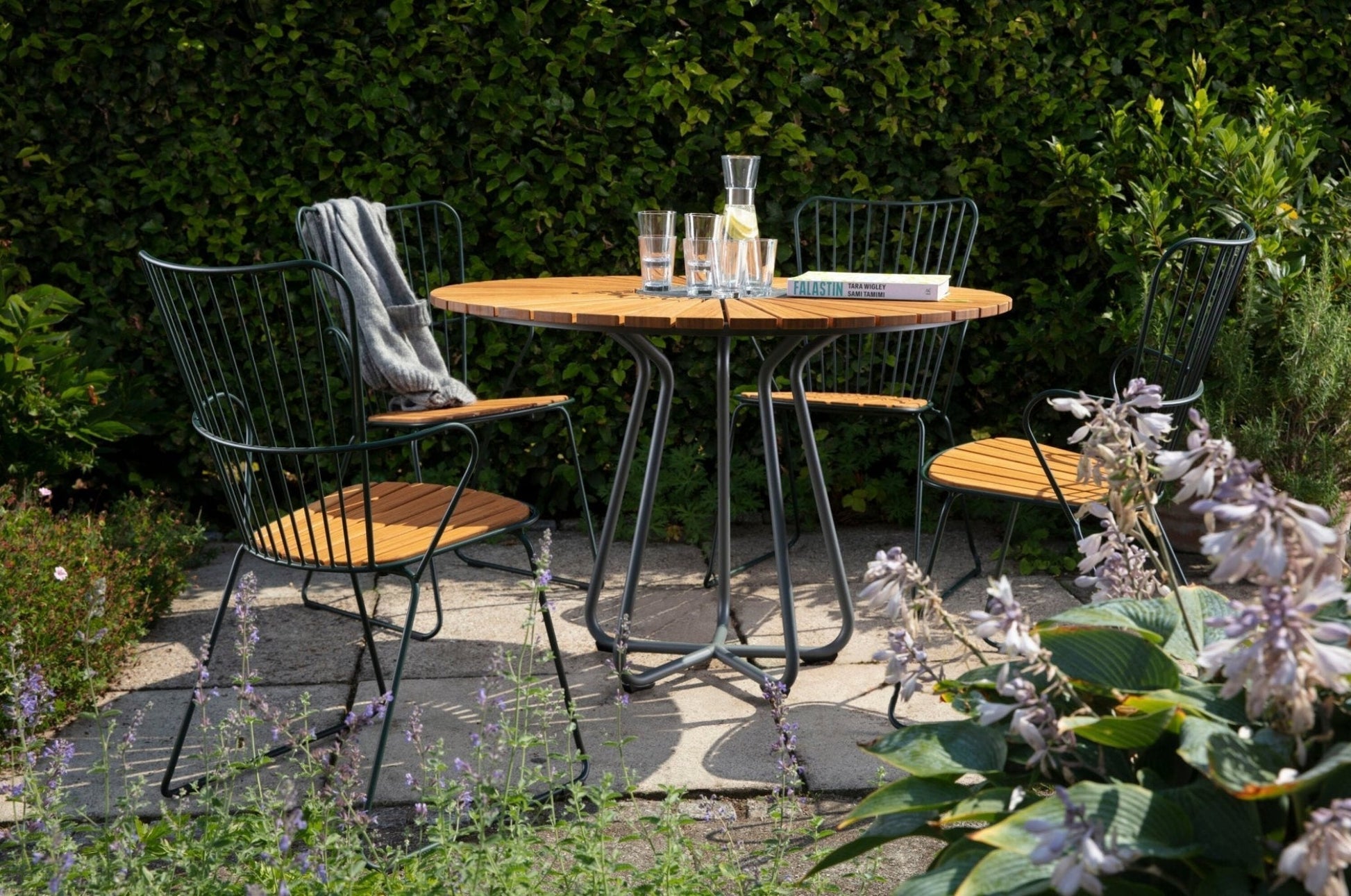 HOUE CIRCLE Outdoor Dining Table - Procure Décor