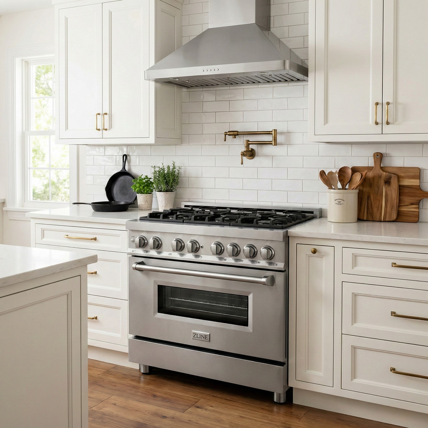 ZLINE Kitchen and Bath 36 in. Professional Gas Burner/Electric Oven Stainless Steel Range,  - RA36